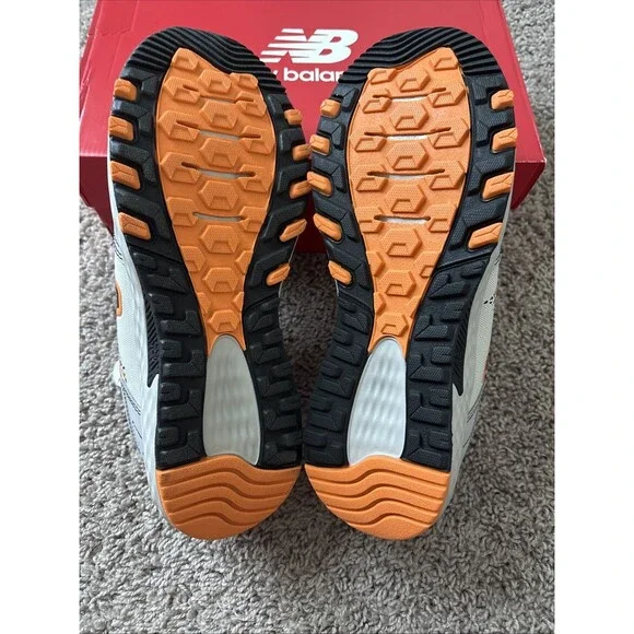 New Balance 410v8 4E Shoes Mens Grey Orange Trail Running MT410CA8 Size 11.5 New